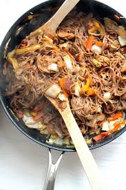 Yakisoba With Easy Homemade Seitan Mock Duck Happy Veggie Kitchen