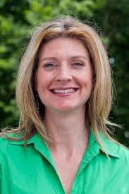 Stacey Lund's Instagram, Twitter & Facebook