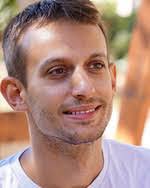 Lee Volk's Instagram, Twitter & Facebook