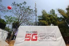 Last week, the operator launched its commercial 5g offering in three cities (balikpapan, medan and surakarta) with the promise that it would expand the services gradually. Ini 6 Lokasi Pertama Yang Mendapat Jaringan 5g Telkomsel Halaman All Kompas Com