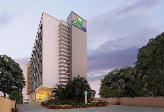 Boutique Hotel in Pune | Holiday Inn Express Pune Hinjewadi