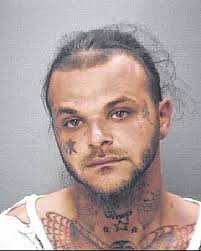 Lawmen still looking for suspect in road chase