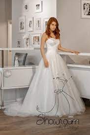 Robe Cindy Collection 2019 Par Allenrich Pour Le Showroom Du Mariage Robe De Mariee Idees Vestimentaires Mariage