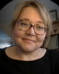 Melissa Linville's Instagram, Twitter & Facebook