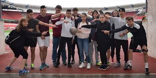 Hören sie radio, wählen sie ihre lieblingssender aus und finden sie sie hier. Radio Gong Spirit Of Football E V