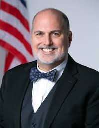 Betrayal: The Perfect Husband (TV Mini Series 2023–2024)