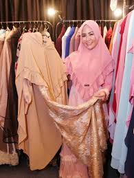 n e w  koleksi dress wanita import terbaru berbahan organza. Pilih Bahan Yang Nyaman Untuk Busana Muslim Wanita Begini Tipsnya Okezone Lifestyle