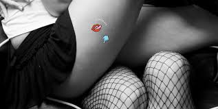 An aspiring actress makes a pact with her fiancé to take a job as an exotic dancer to care for her cancer stricken father. How To Give A Lap Dance 27 Tips For Giving A Guy A Lap Dance