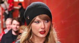 Taylor Swift makes headlines with what she wear … See more  https://usaok24.com/taylor-swift-makes-headlines-with-what-she-wear-see-more/ 