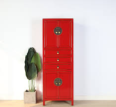 Chinesischer schrank mit aufwendigen intarsien aus perlmutt, dekoren, blumen und mit vögeln aus perlmutt. Chinesischer Schrank Schwarz Yajutang Mobel Gmbh