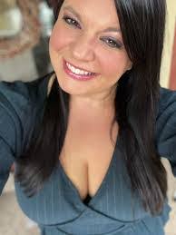 Natasha Carter's Instagram, Twitter & Facebook