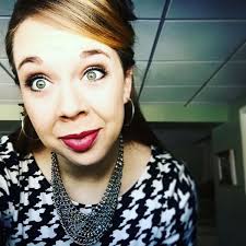 Wear Berry Lipstick the Way These 27 Instagram Beauties do ...