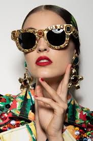 Https Theimpression Com Best Eyewear Of Spring 2020 Rtw Fashion Shows Eyewear Trends Glasses Fashion Eyewear Design