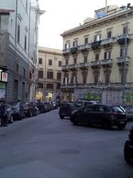 Godziny odjazdów, ceny i tanie bilety online na wszystkie połączenia kolejowe z bari do wyszukaj połączenie kolejowe z bari do palermo. Foto 2 Palermo Via Bari Appartamento A Palermo In Vendita