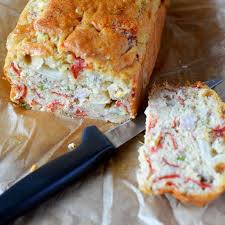 Cake Au Thon Chevre Et Poivron Rouge Recette Cake Au Thon Recettes De Cuisine Recette