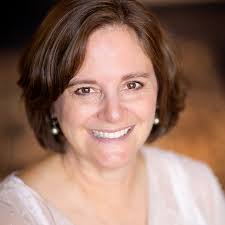 Lynn Colyer's Instagram, Twitter & Facebook