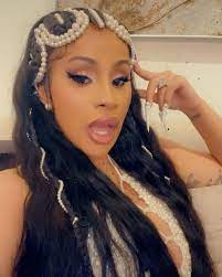 Cardi B On Instagram I Love Myyy Hair I Send Tokyostylez A Pic Of This Hairstyle And She Execute Cardi B Hairstyles Wigs Best Virgin Hair