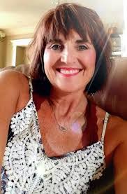 Karen Day's Instagram, Twitter & Facebook