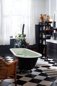 Bad Ikea Badezimmer Ikea Fliesen Schwarz Weiss Badmobel Badezimmer Mobel Badewanne Dunkel Farbe Bad Einrichten Kleines Bad Dekorieren Badezimmer Mobel