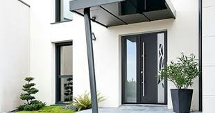 Pin By Christa On Metallic Roof House Entrance Mid Century Modern Exterior Front Porch Pergola