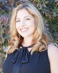 Dana Schmitz's Instagram, Twitter & Facebook