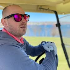 Shaun West (@_shaunwest)