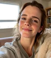 Hola cariño ❤️ tu eres hermosa ❤️ eres actriz reconocida ❤️desde niña ❤️que  más puedes pedirle a este mundo ❤️ te envío un beso ❤️😘