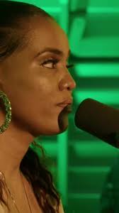 Ninga Omuloge by Naava Grey