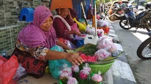 Orang dalam tingkatan taubat keempat ini melakukan taubat atas perbuatan maksiatnya, namun taubat tersebut hanya berlangsung dalam beberapa waktu saja. Doa Ziarah Kubur Jelang Ramadhan 2021 Lengkap Dengan Adab Ziarah Dan Bacaan Tahlil Dan Doa Arwah Halaman All Tribun Kaltim