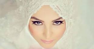 Guzellik Panosundaki Pin