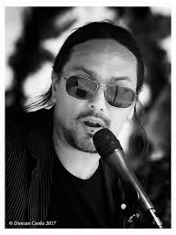 B57I8121-Dave-Crossley-B&W