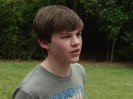 Max: Dogs Of War (Featurette)