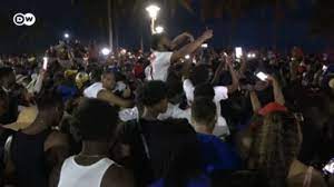 Datos meteorológicos semanales escritos para miami beach, estados unidos. Miami Beach Bajo Toque De Queda Dw Noticias Dw 22 03 2021