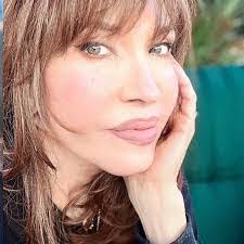 Sharon Leblond's Instagram, Twitter & Facebook