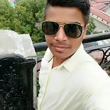 योगेश ठाकुर