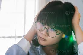 gros plan sur des lunettes asiatique thai