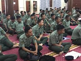 Majlis penyerahan projek bagi pembinaan masjid kem syed sirajuddin gemas yang telah dihadiri oleh kementerian pertahanan malaysia sebagai pelanggan dan markas garison sebagai 'end user'. Mk Garison Gemas Anjurkan Berita Tentera Darat Malaysia Facebook