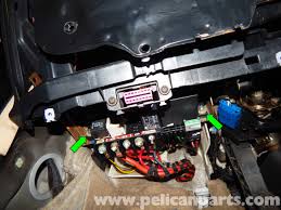 Finally found my ecm relay location. Volkswagen Jetta Mkiv Relay Panel Access And Relay Replacement 1999 2005 Pelican Parts Diy Maintenance Article