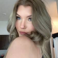 Emily Applegate (@emilyapplegate6)