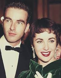 It's typical that so little can be found about his relationship with  Elizabeth Moon. They were married quite some time though.