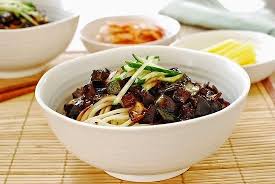 Jajangmyeon Noodles In Black Bean Sauce Korean Bapsang Black Bean Sauce Chinese Noodle Dishes Korean Food
