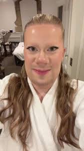 Katie Sipes's Instagram, Twitter & Facebook