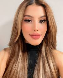 ✨ Faith, fashion & a little sparkle in between. @miumiu 💋🤎