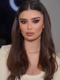 Smokey eye tutorial loading…