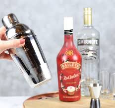 See more ideas about baileys, red velvet recipes, baileys drinks. Bailey S Red Velvet Shot For Valentine S Day Simple Sips