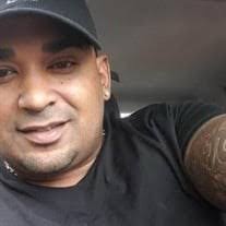 Elizabeth Monge's Instagram, Twitter & Facebook