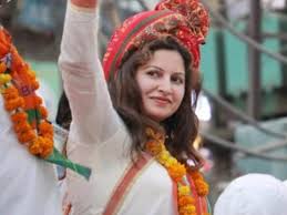 Another Feat Of Bjp Leader Who Is In Controversies Tik Tok Star Sonali Phogat To Enter Big Boss House Come To Know About Her Former Life Divya Bharat See more of sanjay phogat on facebook. tik tok star sonali phogat to enter big