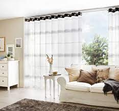 Moderne gardinen wohnzimmer fensterdekoration weiß grau. Gardinen Fur Grosse Fenster Tipps Zur Auswahl