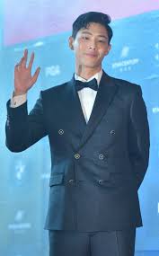 지수(ji soo), 절친 남주혁(nam joo hyuk)과 만나면 침대로~♥ 저희가 알아서 상상할게요 (므흣) 아는 형님(knowing bros) 43회. Du5k2cmaxga6tm