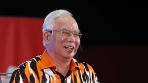 Perusahaan sepatu kevin & co telah membuat pabrik di jakarta, bandung, semarang dan surabaya. Rakyat Mahu Kembali Ke Pangkuan Bn Najib Edisi 9